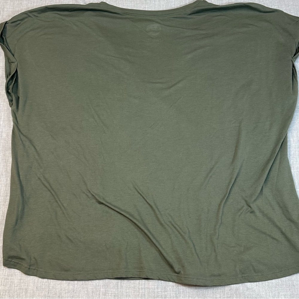 Green The Beatles Graphic T-Shirt - Picture 4 of 6